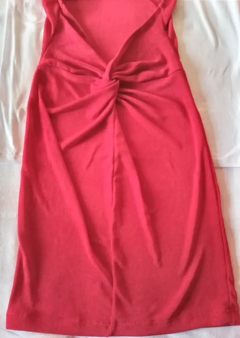 Vestido Rojo sin Espalda - 4