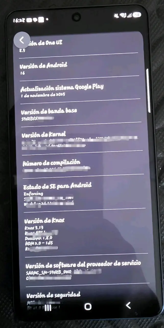 Samsung Galaxy S26 Ultra con caja y cargador - 6