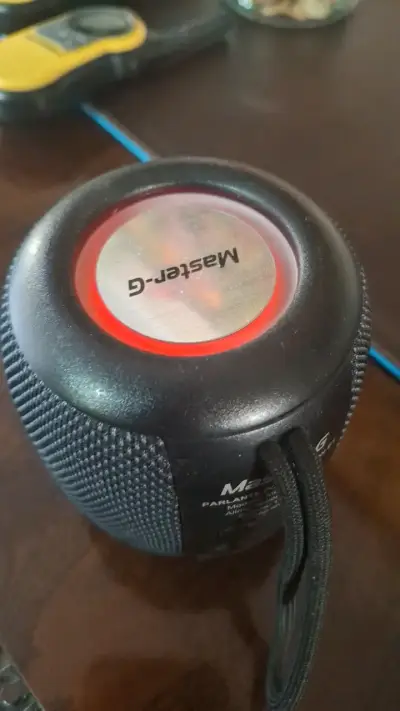 Parlante Bluetooth Master-G portátil - miniatura 2