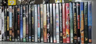 Colección de DVDs originales - miniatura 1