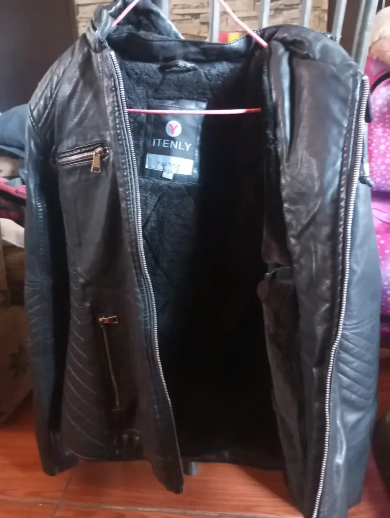 Chaqueta de cuero negra con capucha para hombre - 2