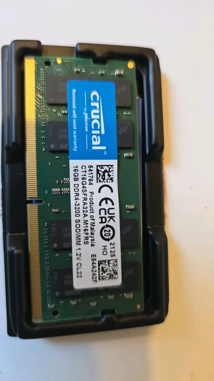Memoria RAM Crucial 16GB DDR4-3200 SODIMM - 2