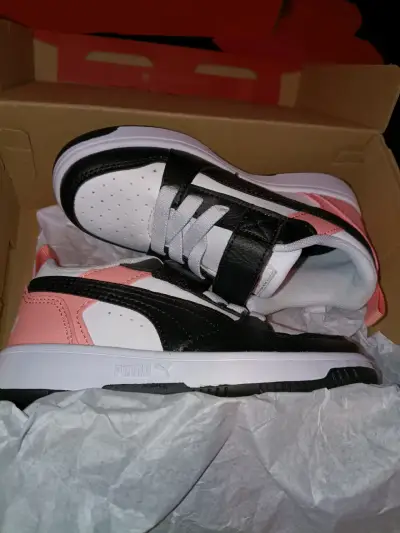 Zapatillas deportivas infantiles blancas y negras - miniatura 2