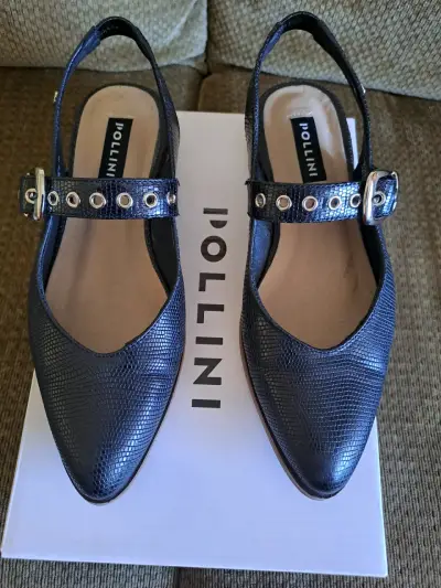 Zapatos  Pollini negros talón descubierto. - miniatura 1