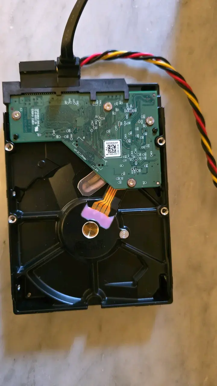 Disco duro 3,5' WD 1TB SATA 64MB Cache - 3