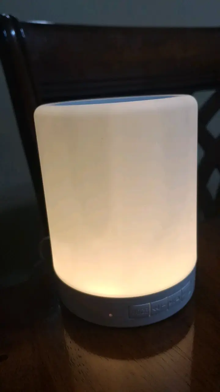 Lámpara LED con altavoz Bluetooth - 3