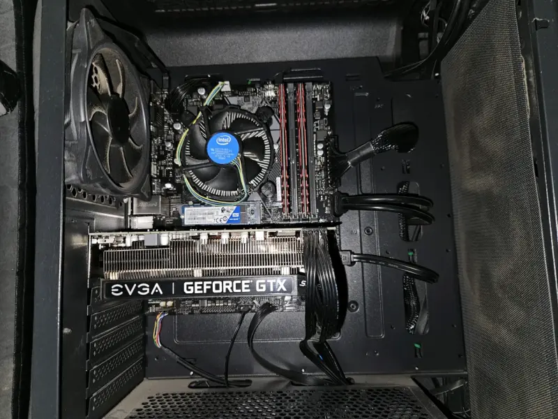 PC Gamer Intel i5-9400F + GTX 1660 Super 6GB - 5