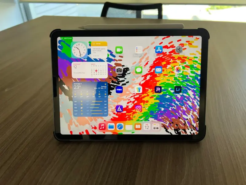 iPad Air + Apple Pencil + Funda Protectora - 1