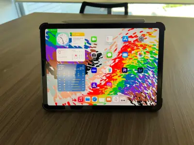 iPad Air + Apple Pencil + Funda Protectora - miniatura 1