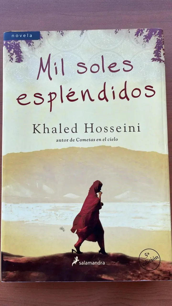 Libro 'Mil soles espléndidos' de Khaled Hosseini - 1