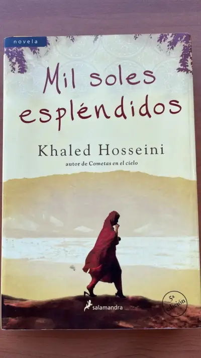 Libro 'Mil soles espléndidos' de Khaled Hosseini - miniatura 1