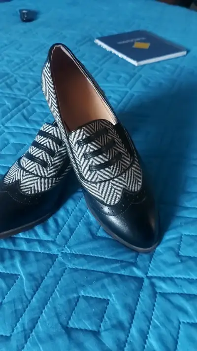 Zapatos Oxford de cuero y tela estampada - miniatura 1