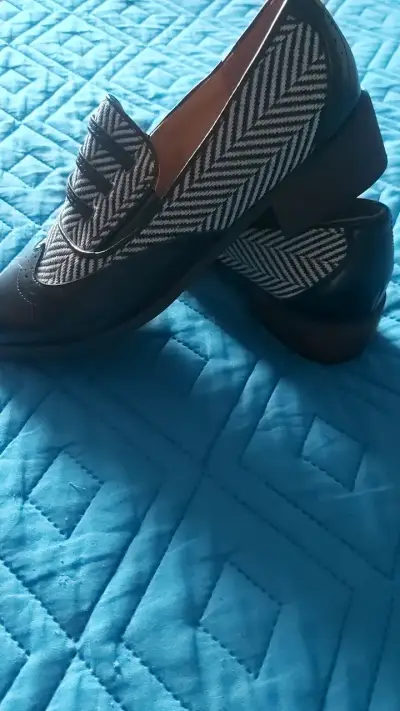 Zapatos Oxford de cuero y tela estampada - miniatura 2