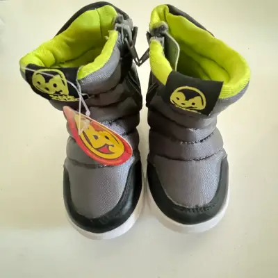 Botas de invierno para niños Bubble Gummers gris y verde - miniatura 4