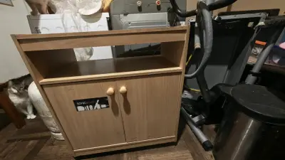 Mueble de madera con compartimentos - miniatura 3