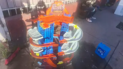 Pista de Autos Hot Wheels Ultimate Garage - miniatura 1