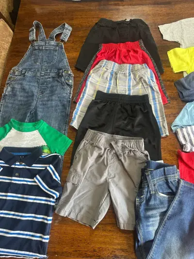 Lote de ropa niño talla 4 (#24) - miniatura 2