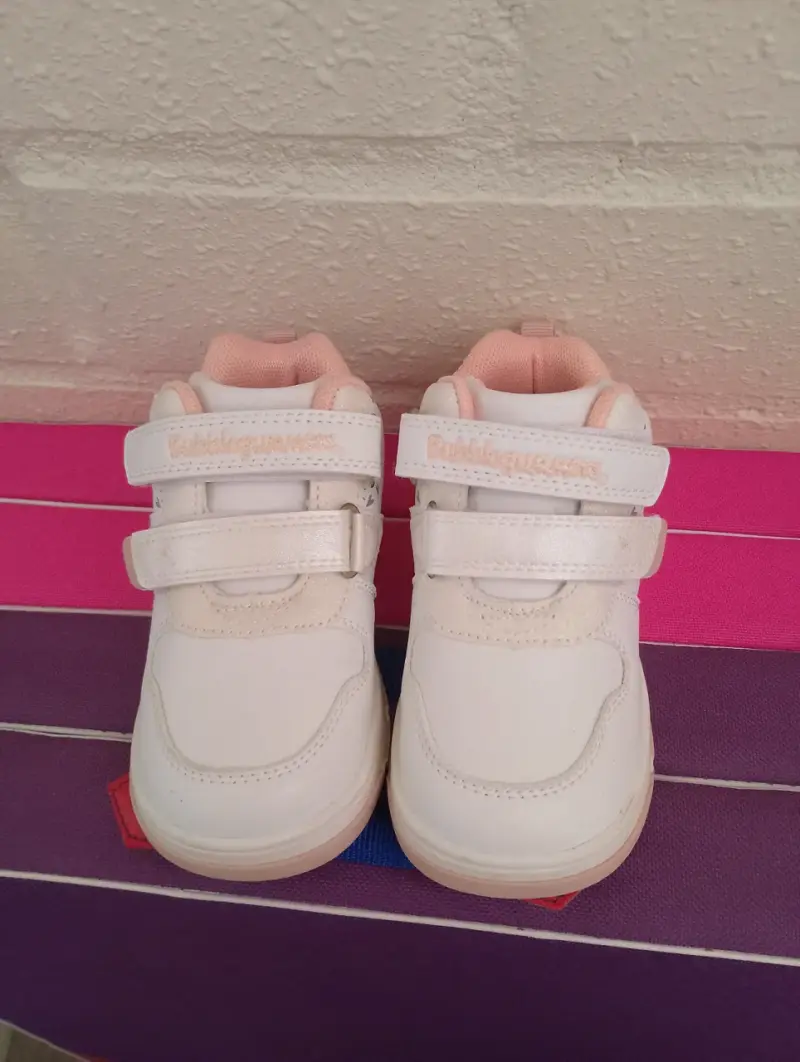 Zapatillas blancas para niña con velcro - 2