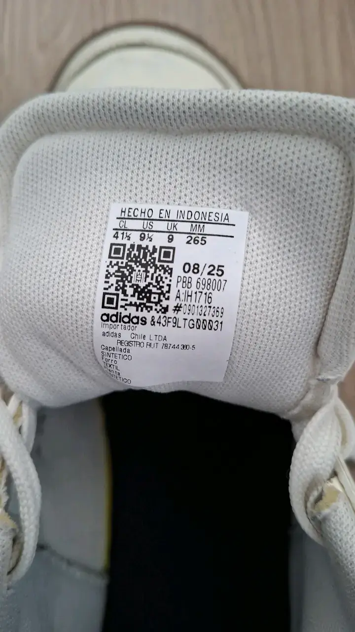 Zapatillas Adidas blancas con detalles marrones - 3