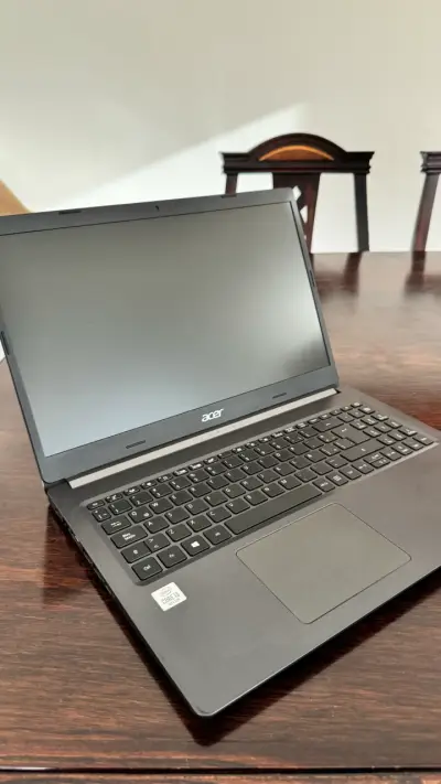 Notebook Acer Aspire 5/12GB RAM/512GB SSD - miniatura 1