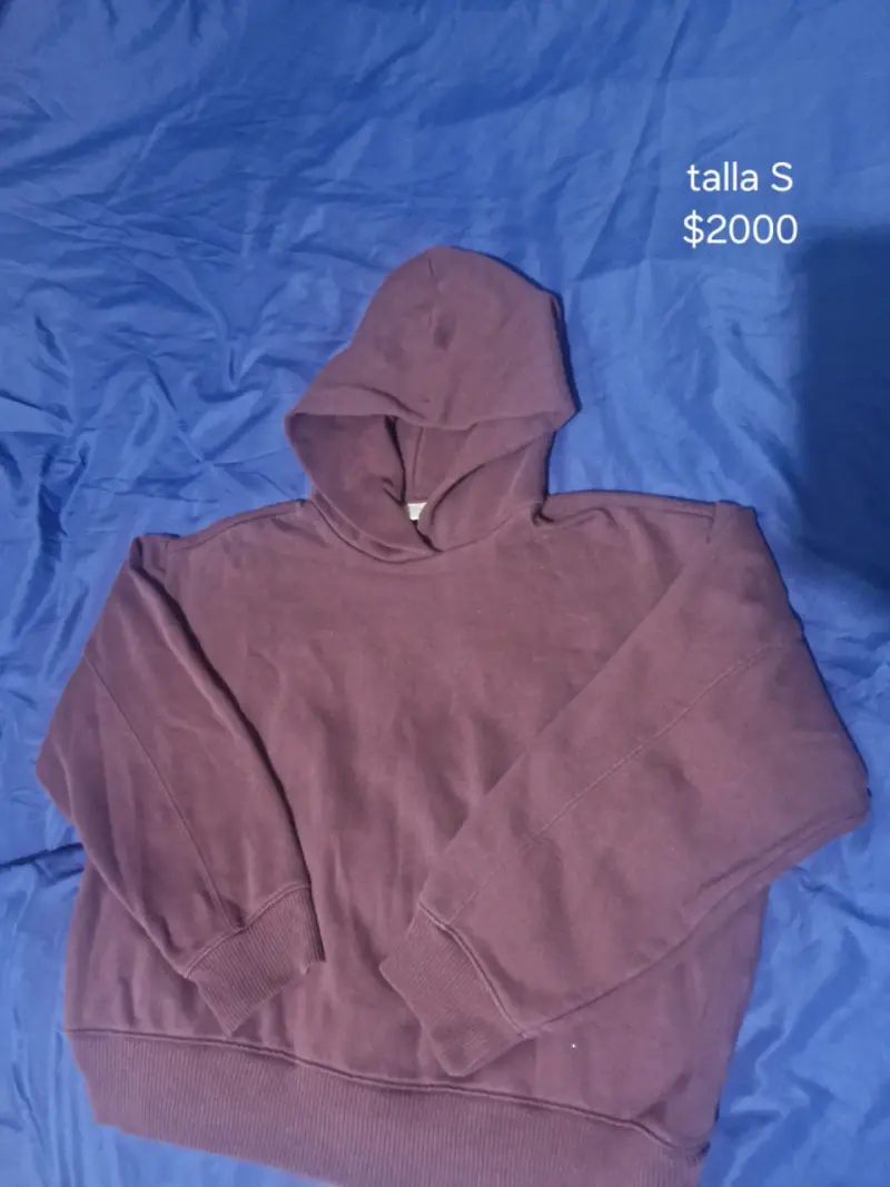 Polerón con capucha morado talla S - 1