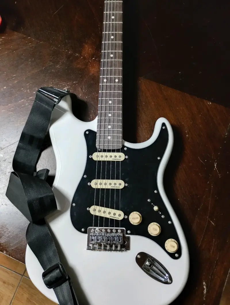 Guitarra electrica freeman - 3