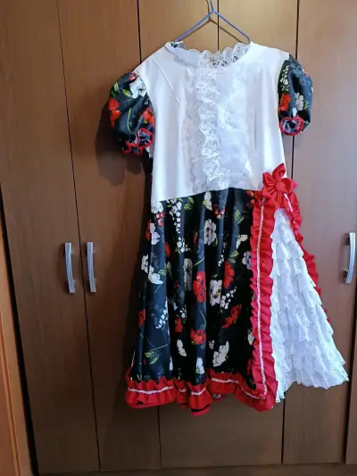 Vestido de huasa chilena con chaqueta roja - miniatura 5