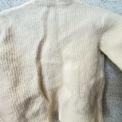 Cárdigan de lana beige para mujer - miniatura 3
