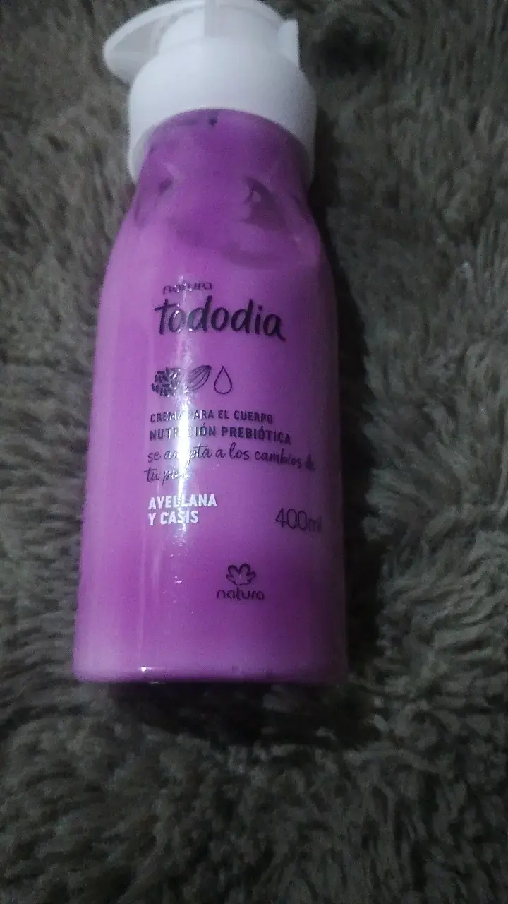 Crema corporal Natura Tododia avellana y casis 400ml