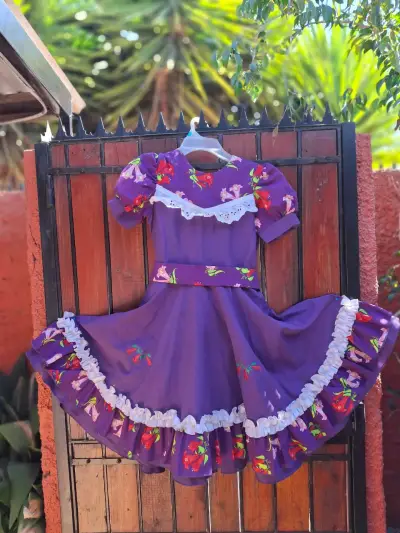 Vestido de Huasa Tradicional Chileno Floral - miniatura 4