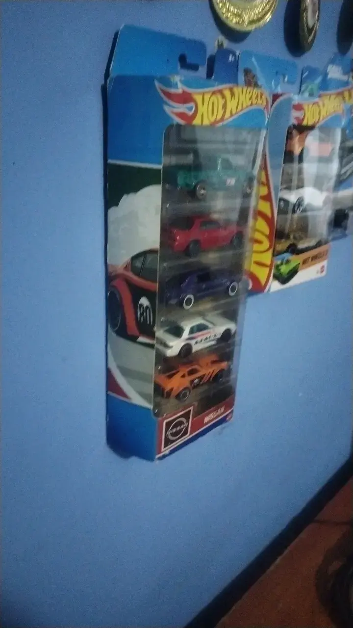 Set de autos Hot Wheels Nissan colección - 2