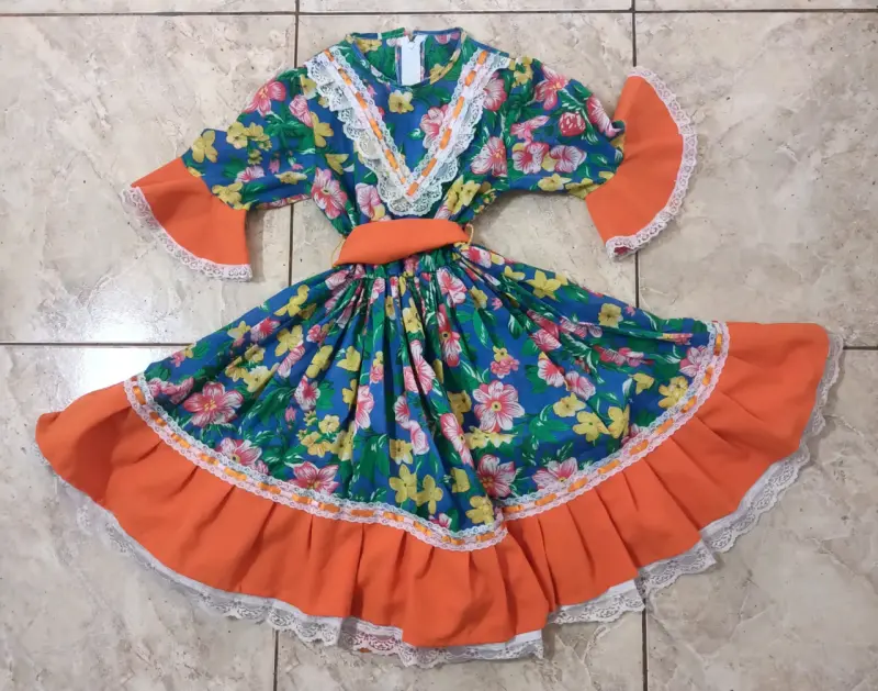 Vestido de Huasa Talla 6-8