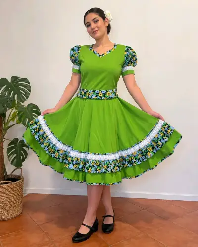 Vestido de Huasa Talla M - miniatura 1