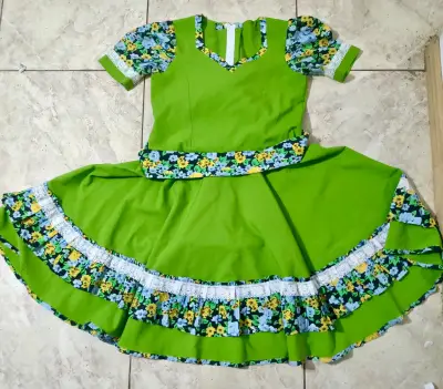 Vestido de Huasa Talla M - miniatura 2
