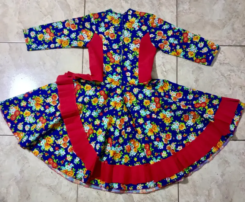 Vestido de huasa para niña talla 8 - 3