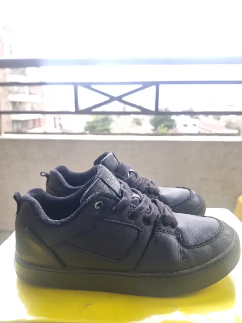 Zapatillas negras Maui & Sons - 1