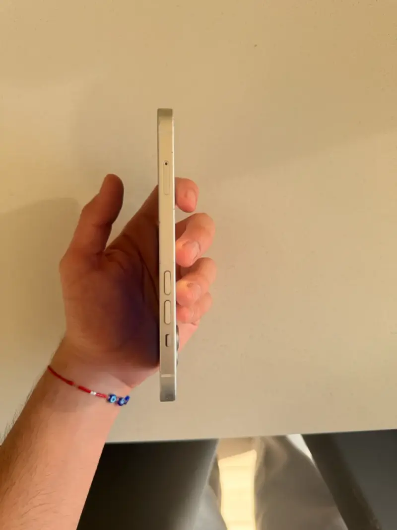iPhone 14 - 4