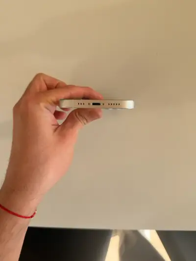 iPhone 14 - miniatura 6