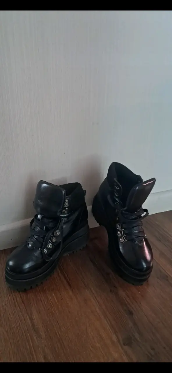 Botines de cuero negro con tacón - 3