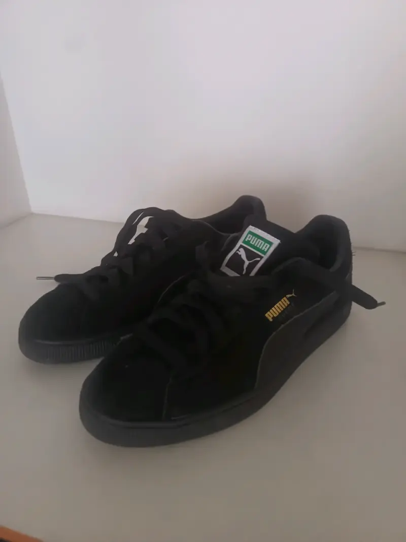 Zapatillas negras Puma Suede clásicas - 1