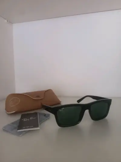Gafas de sol Ray-Ban negras con estuche - miniatura 3