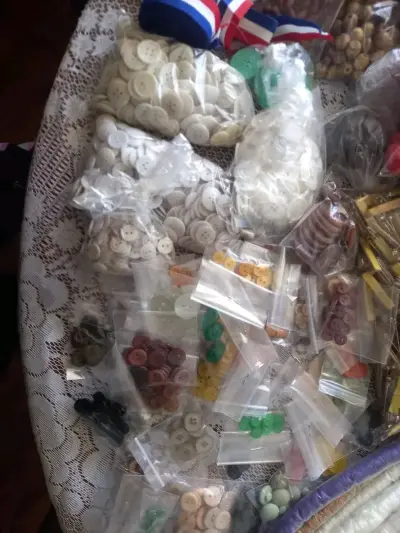 Lote de materiales para manualidades y costura - miniatura 4