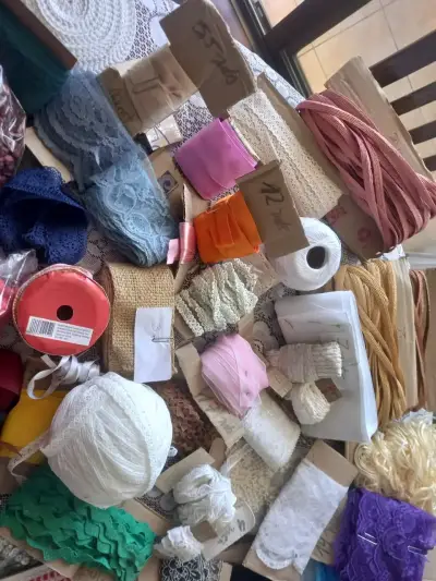 Lote de materiales para manualidades y costura - miniatura 6