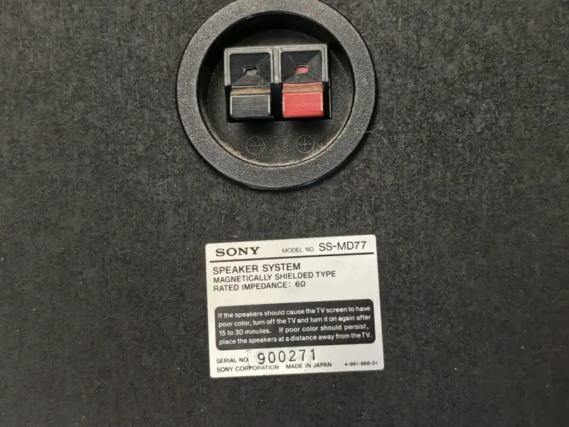 Parlantes Sony SS-MD77 con protección magnética - 1
