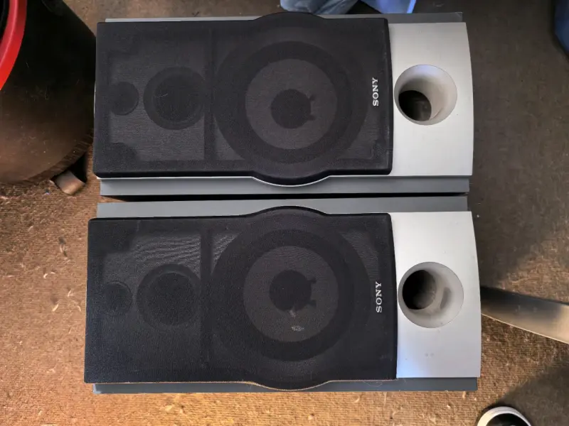Parlantes Sony SS-MD77 con protección magnética - 4