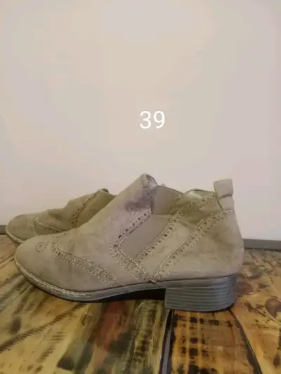 Botines de cuero para mujer en varios tamaños - miniatura 6
