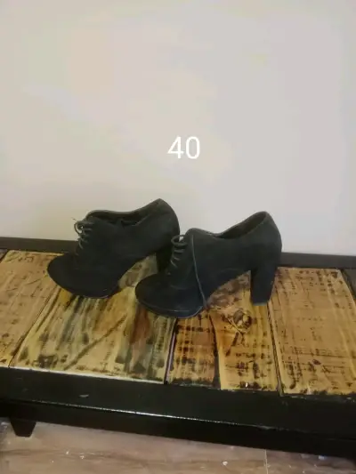 Botines de cuero negro - miniatura 4