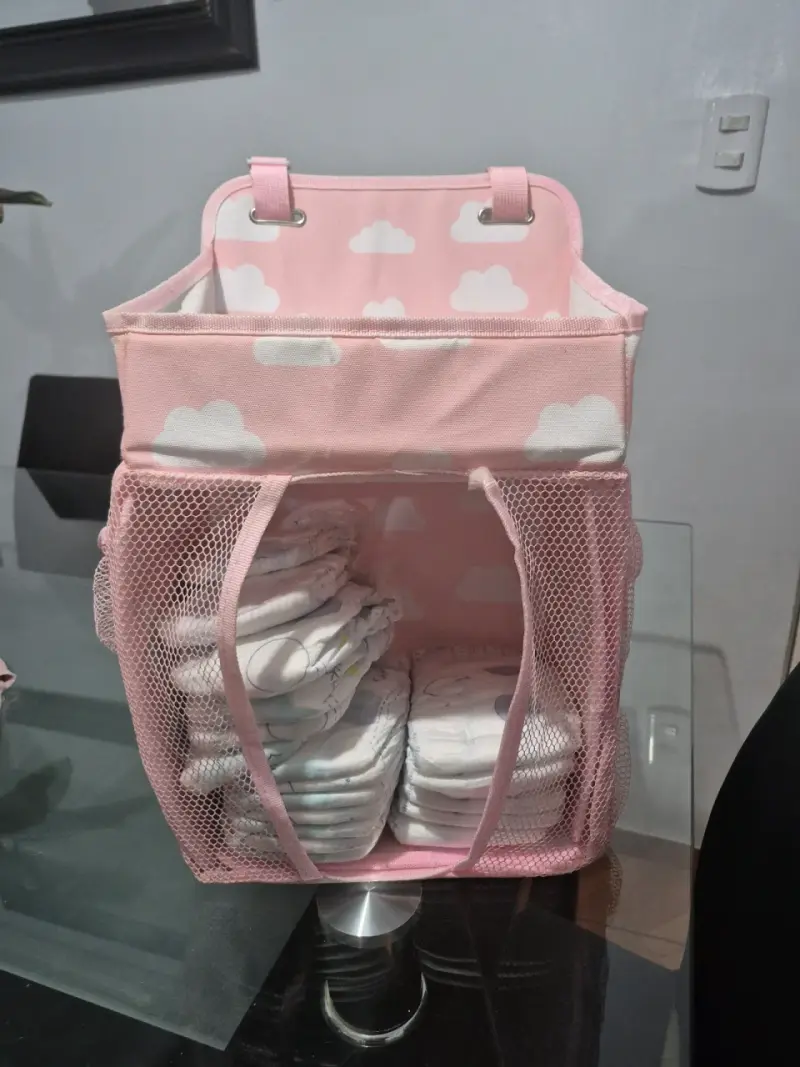 Organizador de pañales rosa con diseño de nubes - 3
