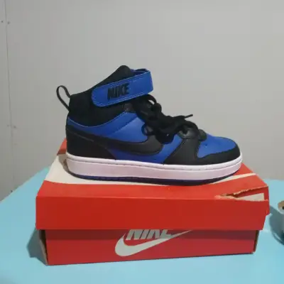 Zapatillas Nike azules y negras de caña alta - miniatura 3