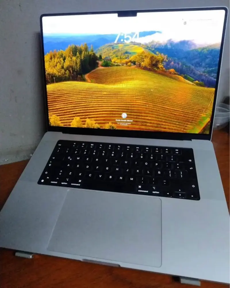 MacBook Pro 16 pulgadas como nuevo - 3